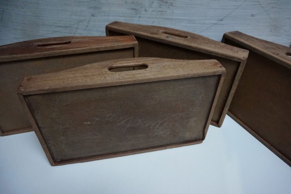 Vintage-rustieke-decoratieve-houten-bakken-opslagbakken-bewaarbakken-handvaten-wooden-crate-storage-containers